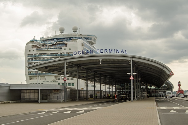Cruise transfers Southampton 610 406